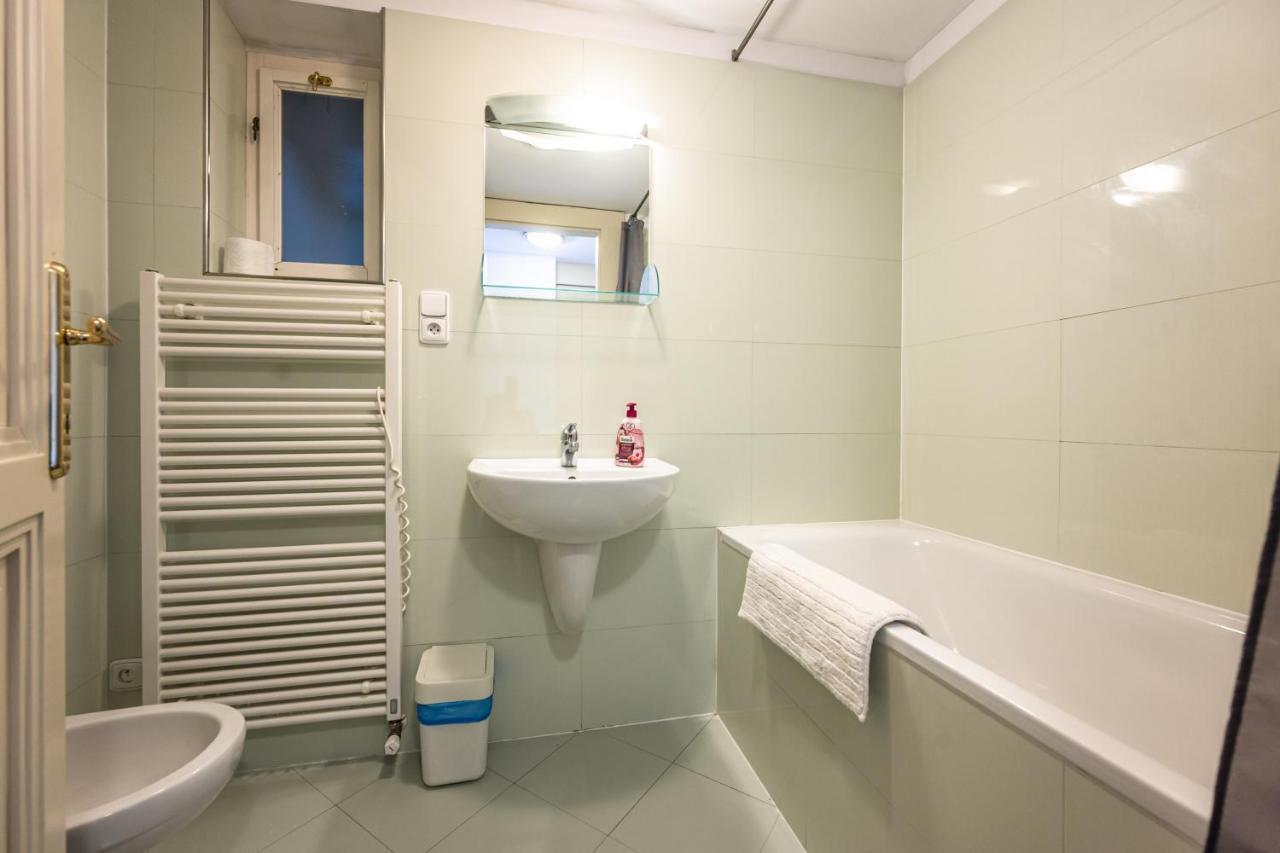 Jiriho Z Podebrad Apartments Prag Eksteriør billede