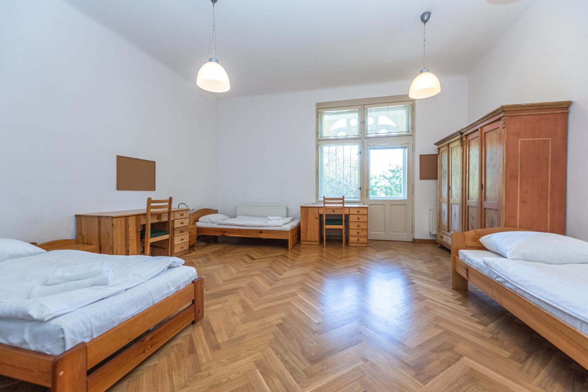 Jiriho Z Podebrad Apartments Prag Eksteriør billede
